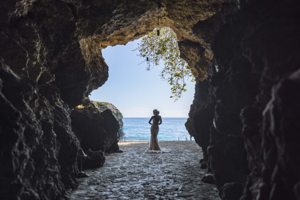 Kara-Ann Anderson of Petals & Promises Jamaica breaks down six must-know destination wedding trends to inspire your dream wedding abroad!