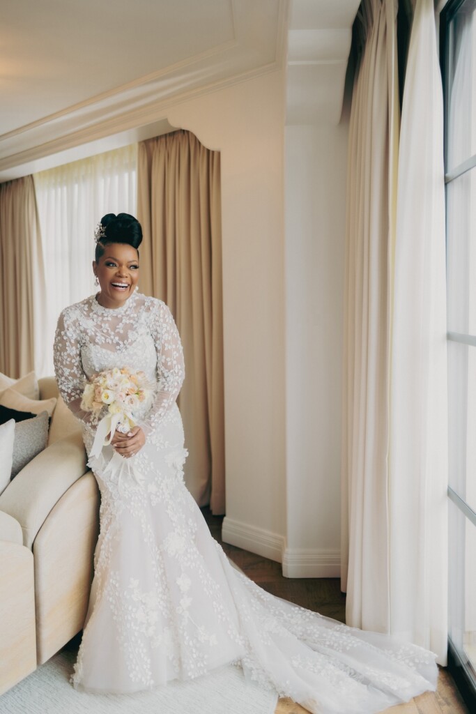 Yvette Nicole Brown and Actor Anthony Davis reflect on their wedding and inspiring love story as MunaLuchi Bride's issue 33 cover couple!