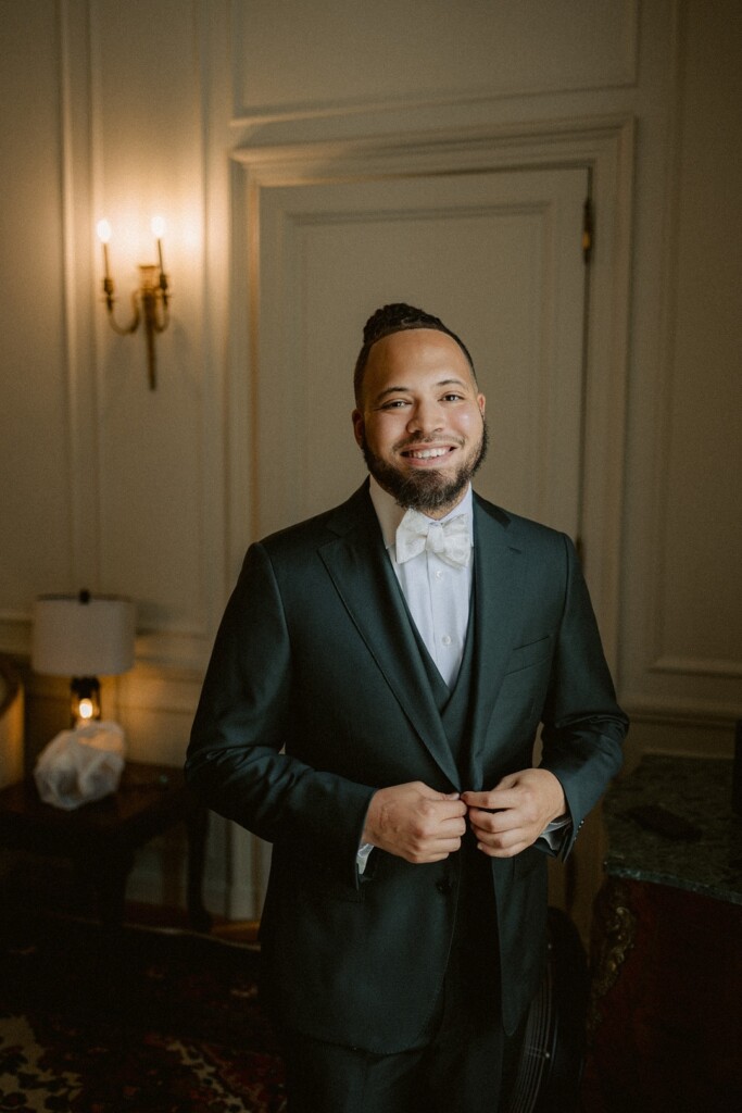 Black love and culture took the cake at Cami and Jonathan's beautiful wedding in Rhode Island, which was featured in MunaLuchi Bride magazine, Issue 33!